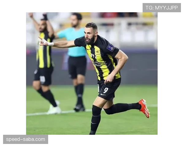 伊布与本泽马：终结方式分化背后的单点强攻与体系联动之争