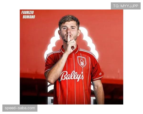 利物浦边路爆破手如何通过持续压制强敌防线实现战术角色转型