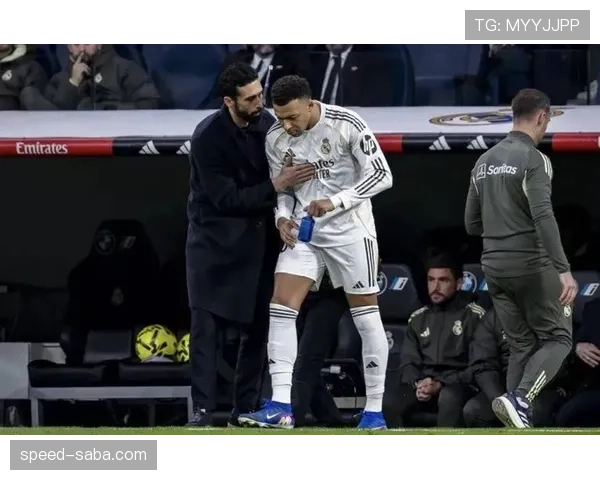 姆巴佩转会僵局：战术适配困境与更衣室连锁反应